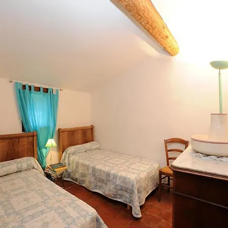 Charming In With Balcony *