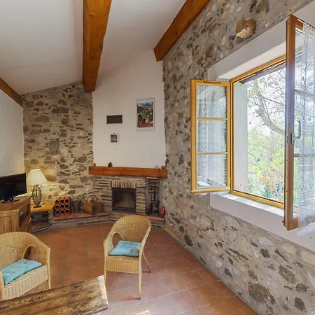 Charming In With Balcony *