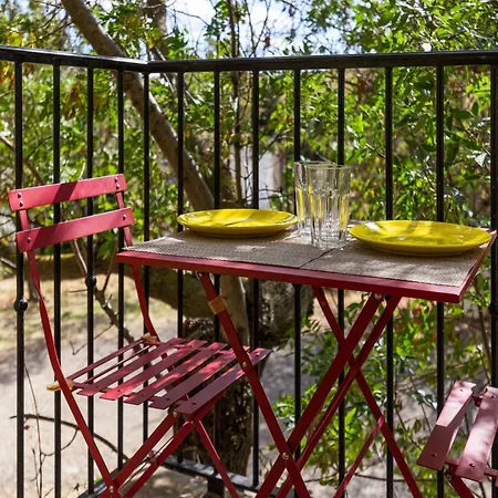 Charming In With Balcony Tautavel