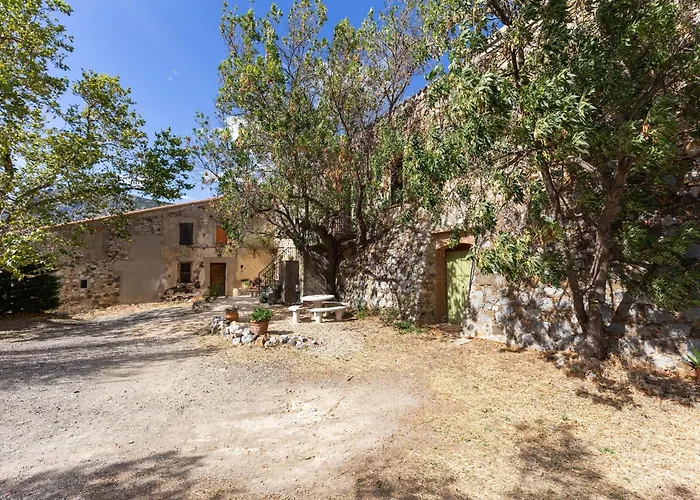 Casa vacanze Charming In With Balcony Tautavel